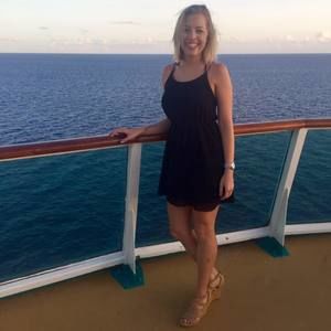 Meet your Posher, Joni